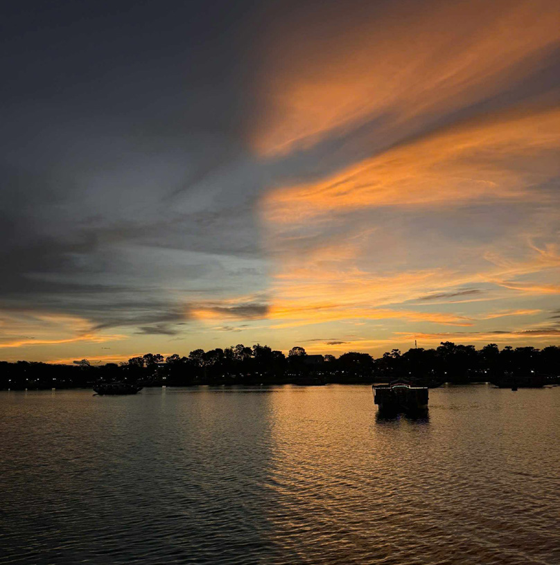 Lake sunset Hanoi
